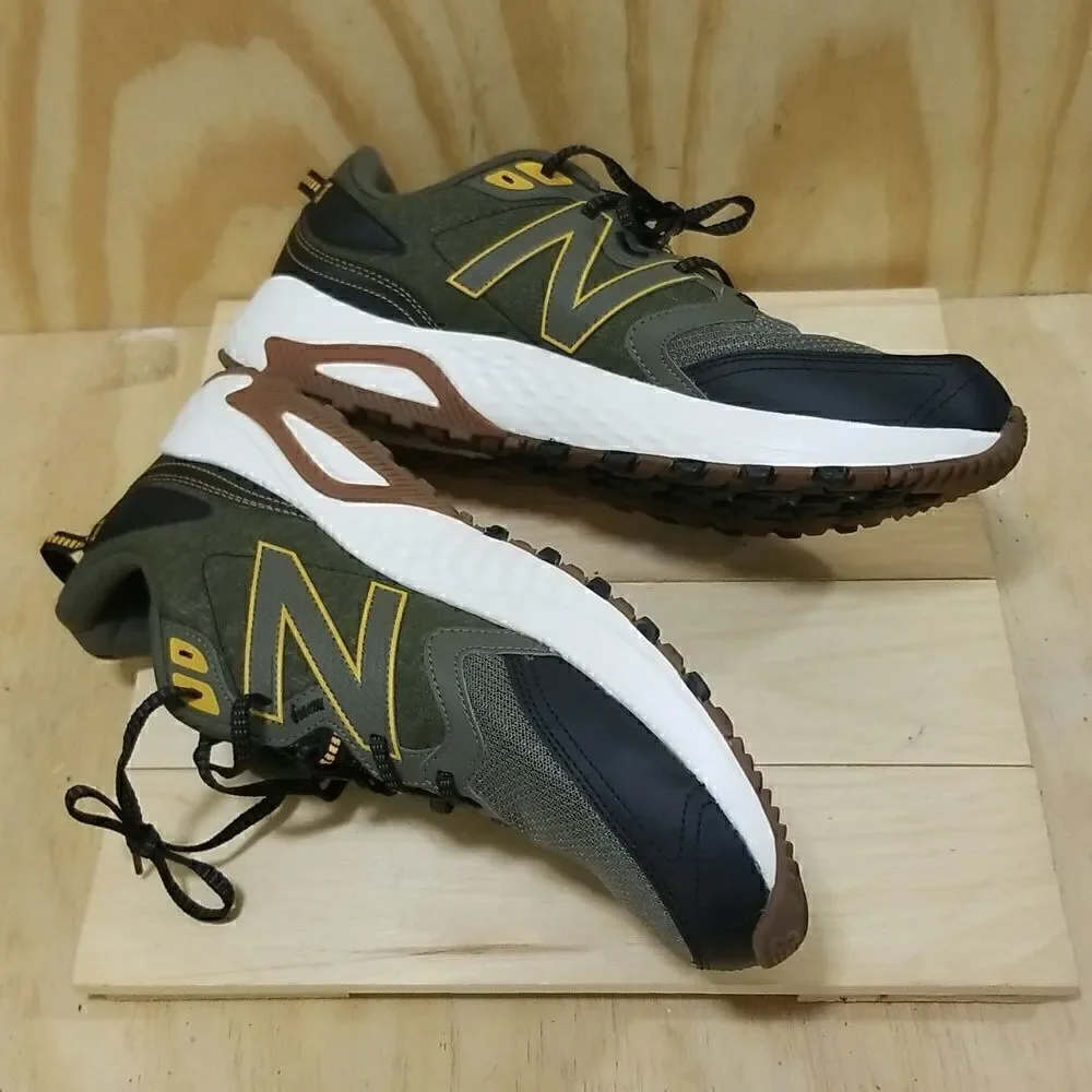 New Balance Men's Trail Running  Green / Black - White BRAND NEW SZ-14